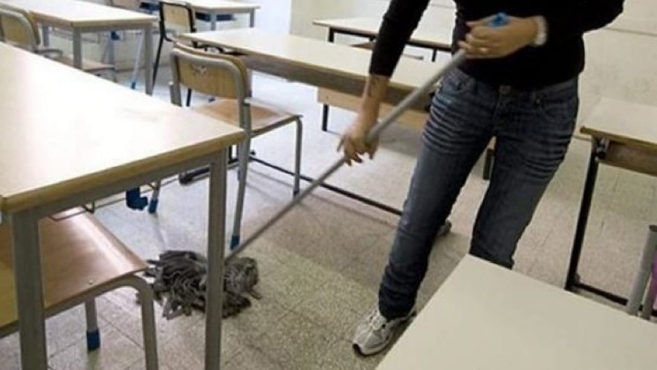 Uil scuola, in 8 anni solo 47% assunzioni personale ATA